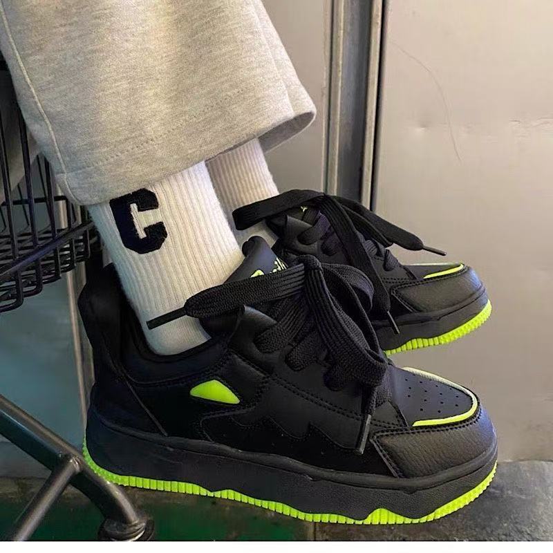 Damen Sportliche Chunky Sneakers mit reflektierendem Obermaterial und rutschfester Sohle EB