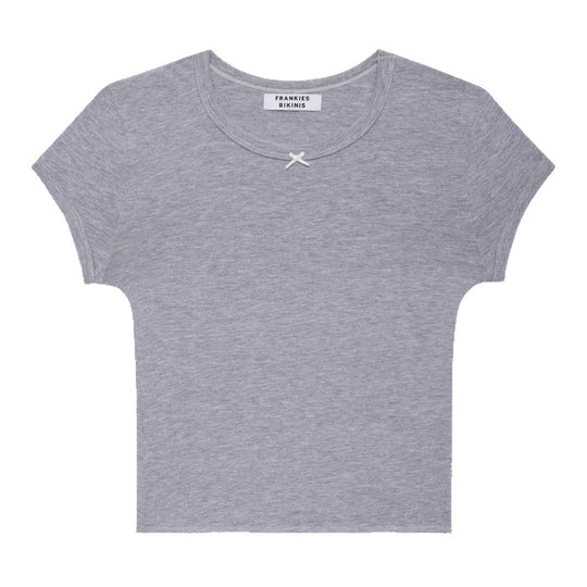 Damen eng anliegendes Basic T-Shirt mit elegantem Ausschnitt EB