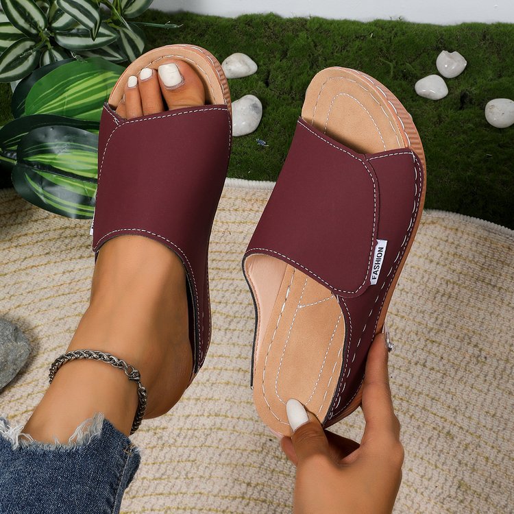 Damen Offene Zehen-Pantoletten mit Soft‑Suede‑Obermaterial, verstellbarem Klettverschluss und dämpfender Keilsohle EB