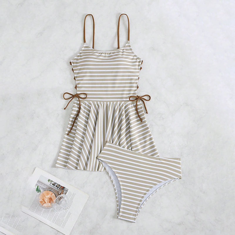 Damen Schwimmanzug mit lässigem Schnitt und Bindedetails EB