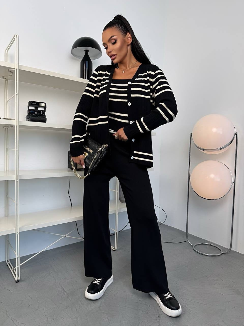 Damen Strick-Loungewear-Set aus Feinripp mit Button-Cardigan, Spaghetti-Top und weitem Jogger EB