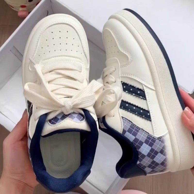 Damen Komfortable Sneakers mit modischem Karomuster EB