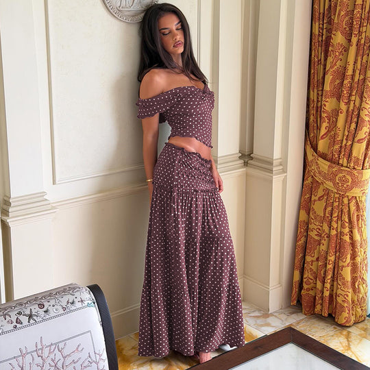 Damen Verspieltes Maxikleid mit schulterfreiem Design und voluminiösen Rüschen EB