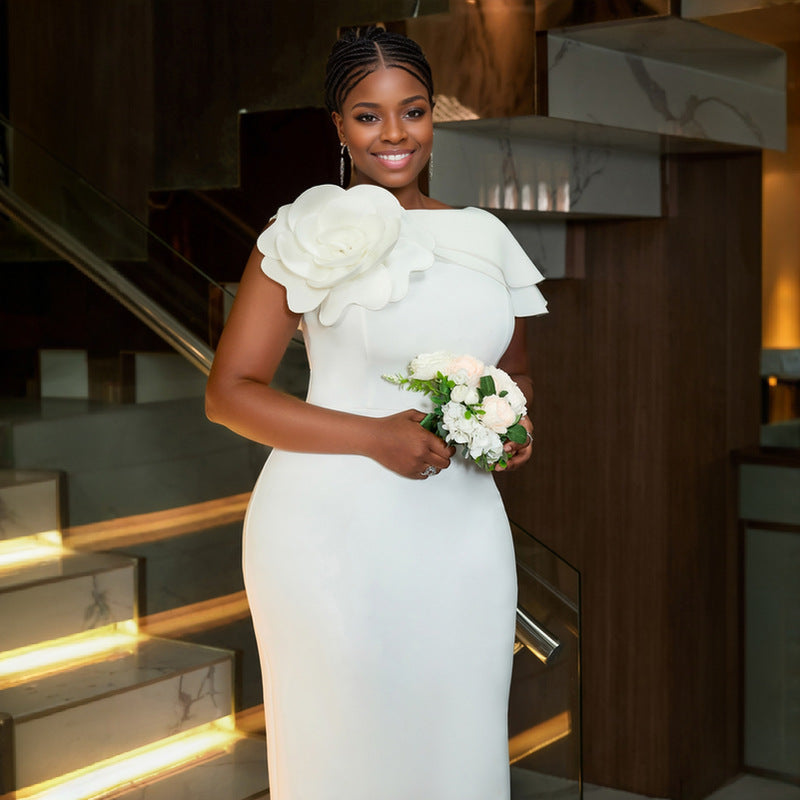 Damen elegantes Etuikleid mit floralem Akzent und Schulterdesign EB
