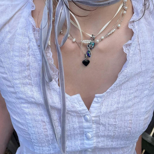 Damen Elegantes Blusenoberteil mit Rüschendetails und Knopfleiste EB