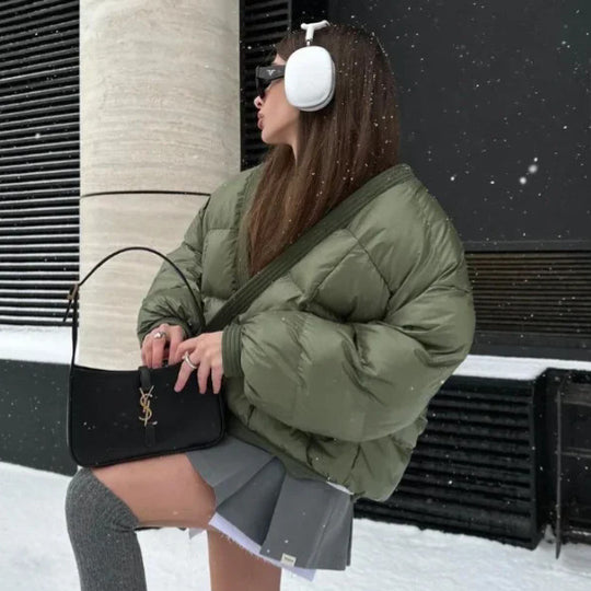 Damen gesteppte Übergangsjacke mit modischem Schnitt und praktischen Taschen EB