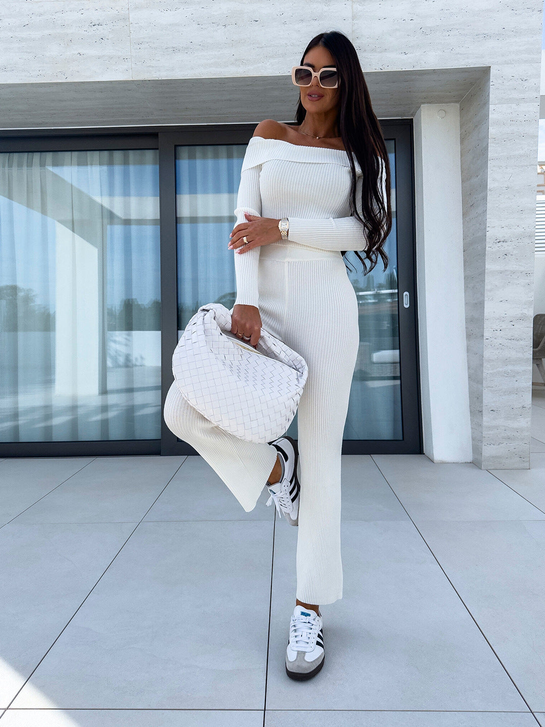 Damen elegantes Jumpsuit mit off-shoulder Design und langem Bein EB