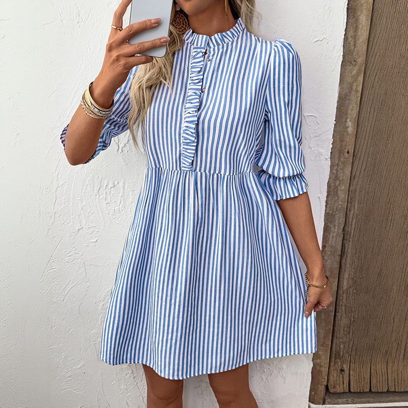 Damen Gestreiftes Leinen-Kurzkleid mit Rüschendetail EB