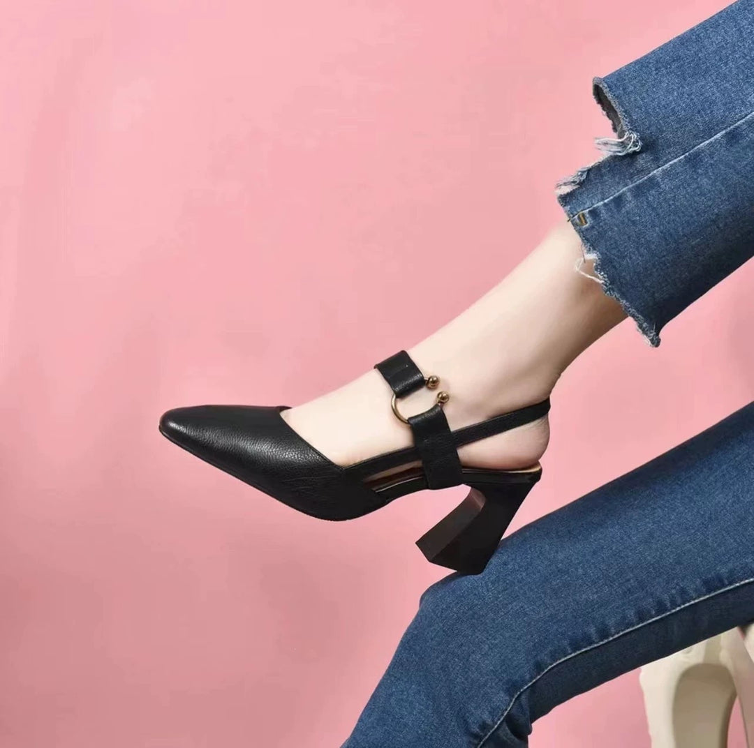 Damen Slingback Pumps mit elegantem Blockabsatz und verstellbarem Riemendesign EB