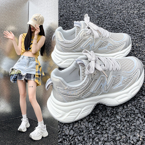 Damen Sportliche Sneakers mit atmungsaktiver Netzstruktur und dämpfender Sohle EB