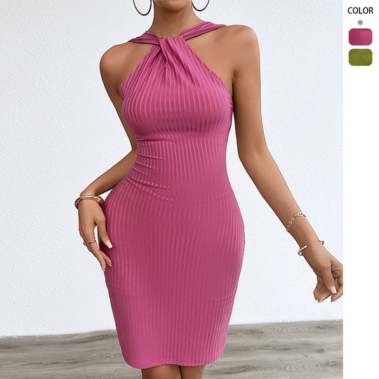 Damen figurbetontes Kleid im Rippenlook mit schickem Halterneck EB