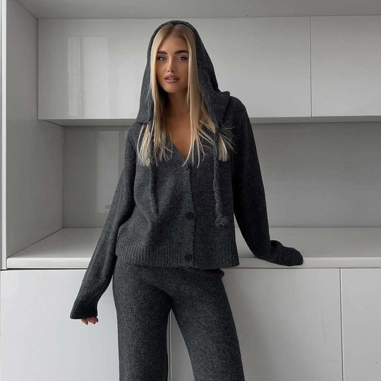Damen kuscheliges Feinstrick-Cardigan-Set mit V-Ausschnitt und hochgeschnittener Schlaghose EB