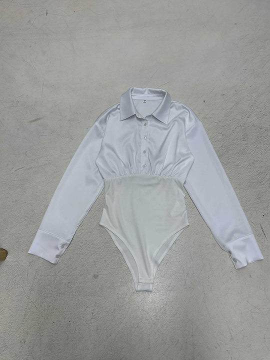 Damen eleganter Bodysuit mit feinem Kragen und Knopfdetails EB