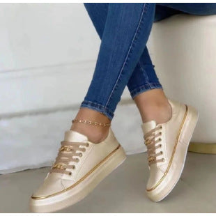 Damen Bequeme Sneakers mit glamourösem Schmuckdetail EB