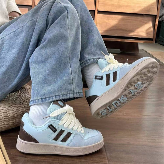 Damen Sportliche Lifestyle Sneakers mit modischem Retro-Design EB