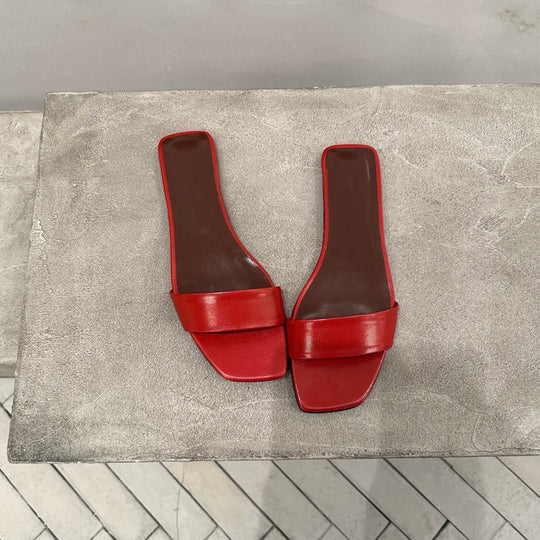 Damen Elegante Slipper mit breitem Riemendesign EB