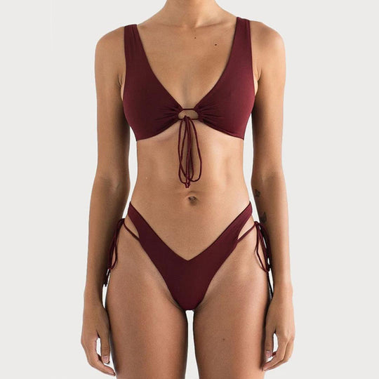 Damen Triangel-Bikini mit innovativem Schnitt und verstellbaren Seitenbändern EB