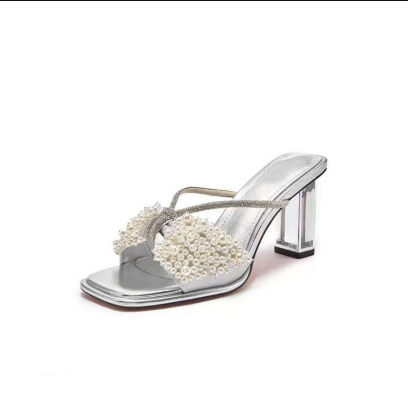 Damen Glamouröse Sandalen mit Perlenapplikation und transparentem Blockabsatz EB