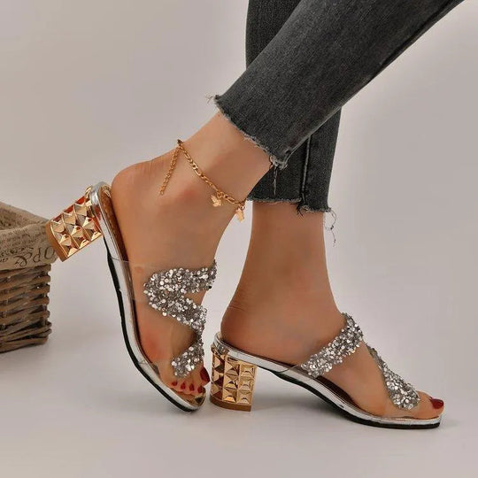 EB | Sandalen mit Absätzen und Pailletten