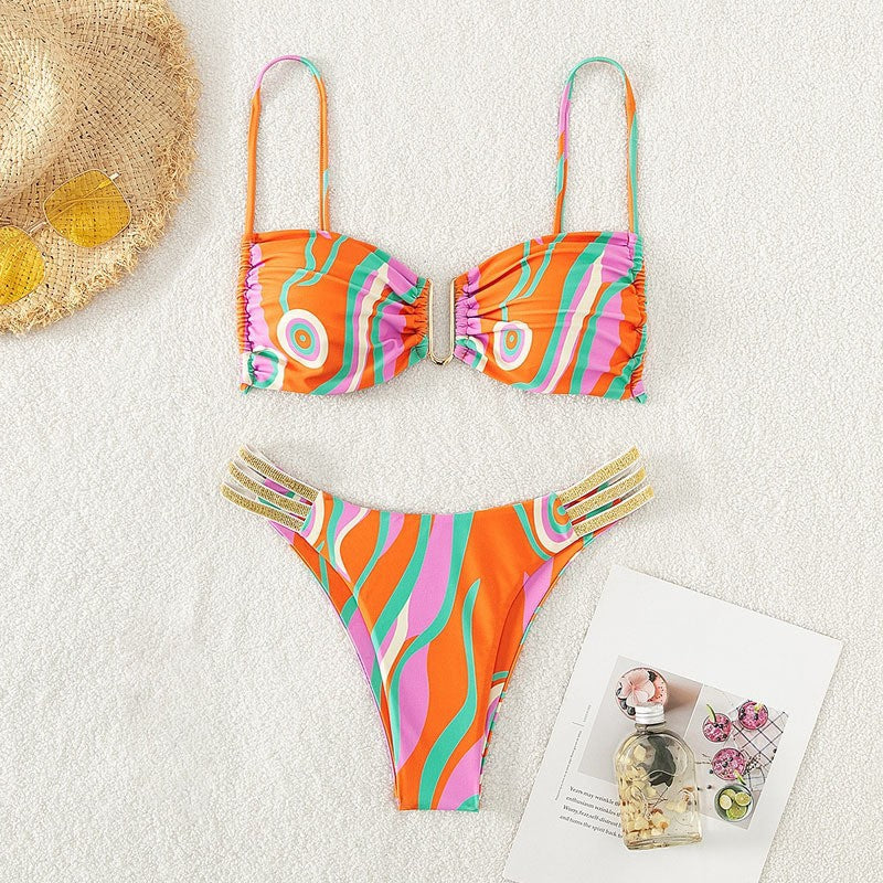 Damen Triangel-Bikini mit raffinierter Rüschendetail und eleganten Akzenten EB