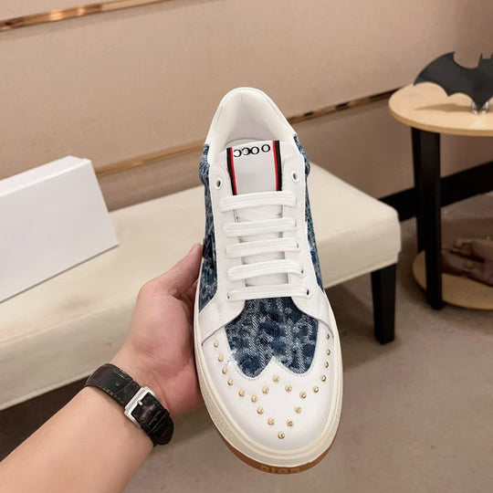 Damen Sneakers mit geometrischem Obermaterial und modischen Applikationen EB