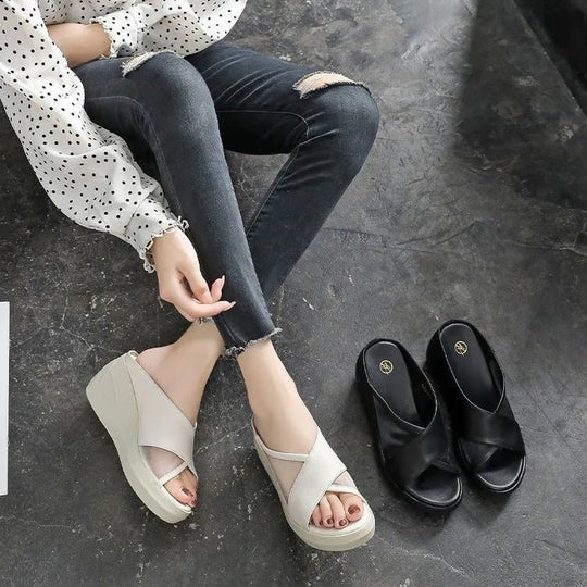 Damen Wedge-Pantoletten mit atmungsaktiver Mesh-Oberfläche und komfortabler Sohle EB