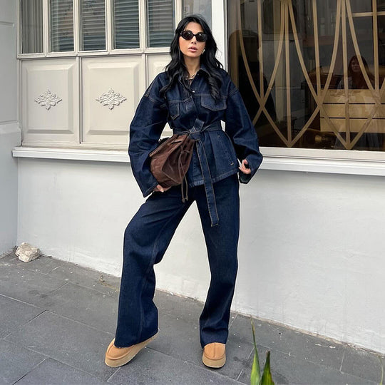 Damen weite Jeans mit hochtailliertem Schnitt und klassischen Taschen EB