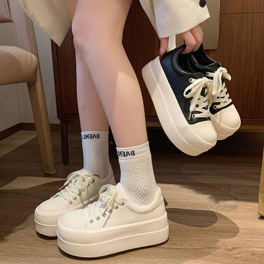 Damen Plateausneaker mit modischer Schnürung und komfortablem Innenfutter EB