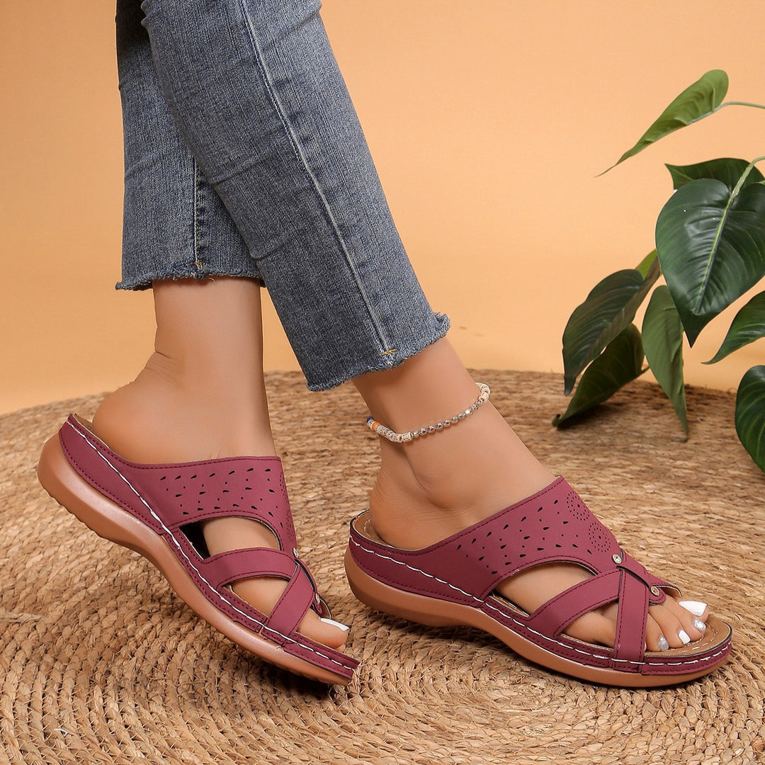 Damen Komfortable und elegante Zehentrenner-Sandalen mit modischer Perforation EB