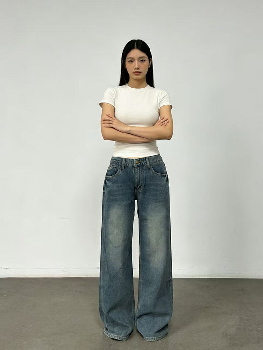Damen weite High-Waist Jeans mit lässigem Schnitt und individuellen Waschungen EB