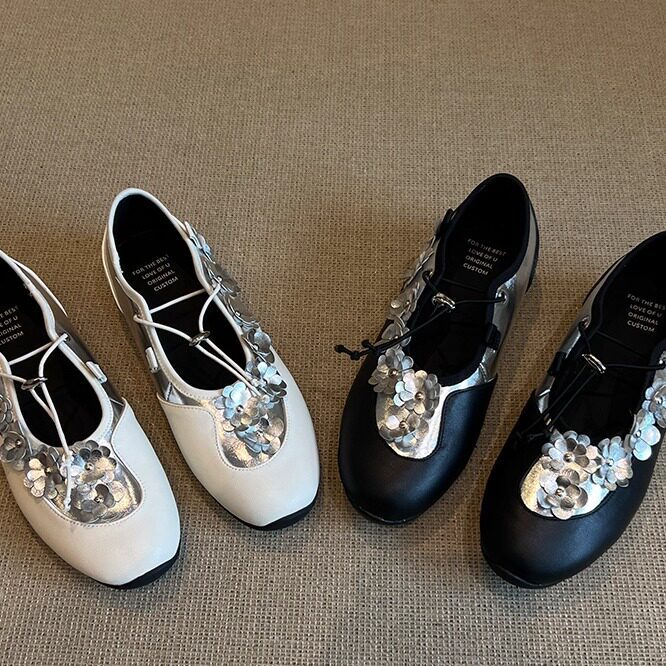 Damen modische Ballerinas mit floralem Akzent EB