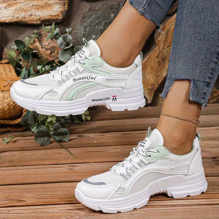 Damen Sportliche Sneakers mit atmungsaktivem Mesh-Obermaterial und komfortabler Dämpfung EB