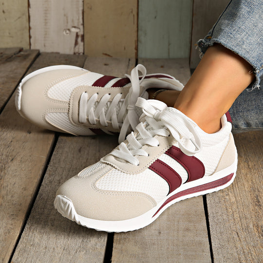Damen Sportliche Sneaker mit atmungsaktiver Mesh-Konstruktion und modischen Akzenten EB