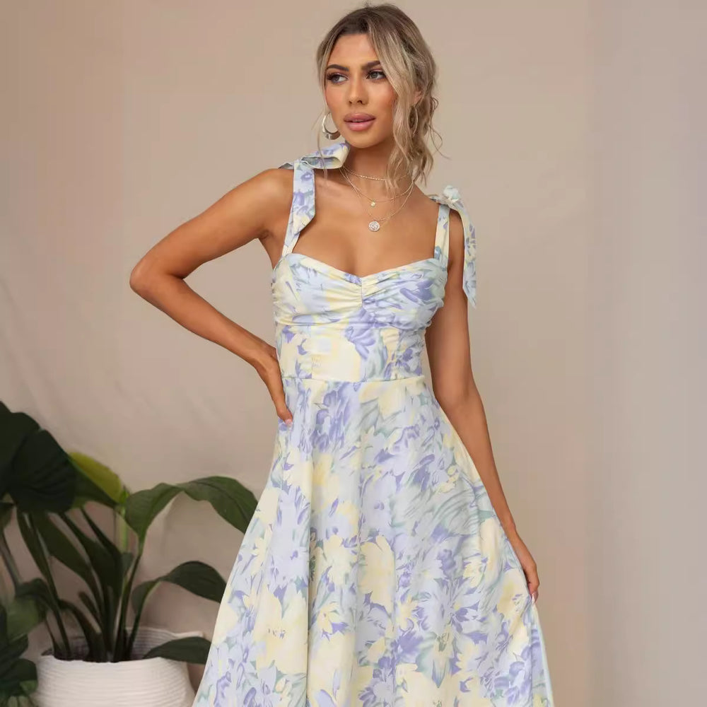 Damen Sommerliches Blumenkleid mit elegantem Spaghettiträger-Design EB