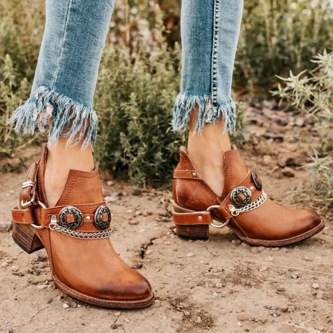 EB | Rustikales Stiefelette mit Blockabsatz