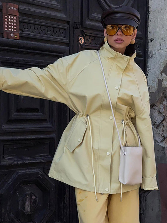 Damen Modische Regenjacke mit verstellbarem Taillenzug und praktischen Taschen EB