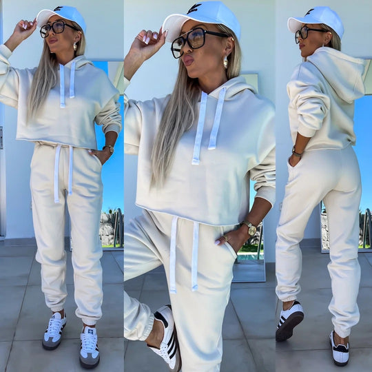 Damen modernes Hoodie-Jogginganzug-Set mit elastischem Bund und Kontrastdetails EB