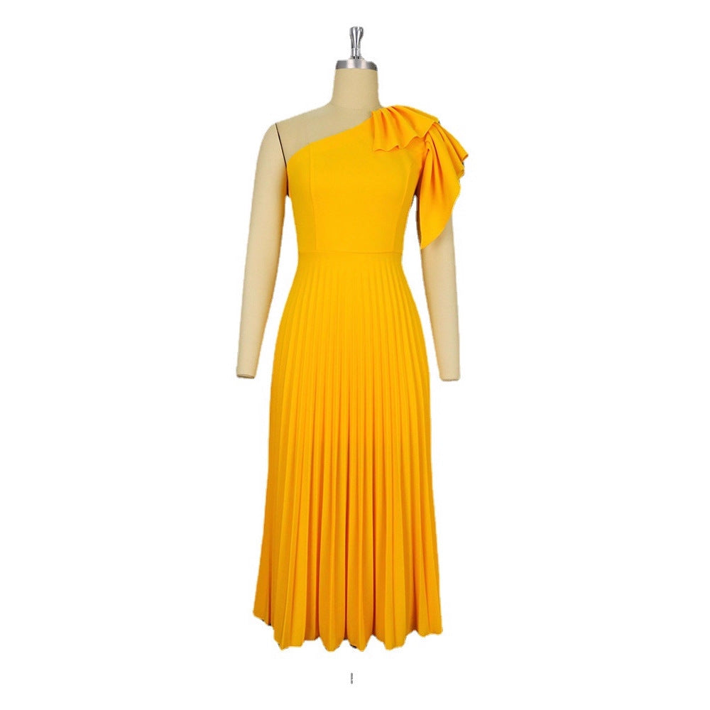Damen Plissee Maxikleid mit asymmetrischem Träger und Rüschendetail EB