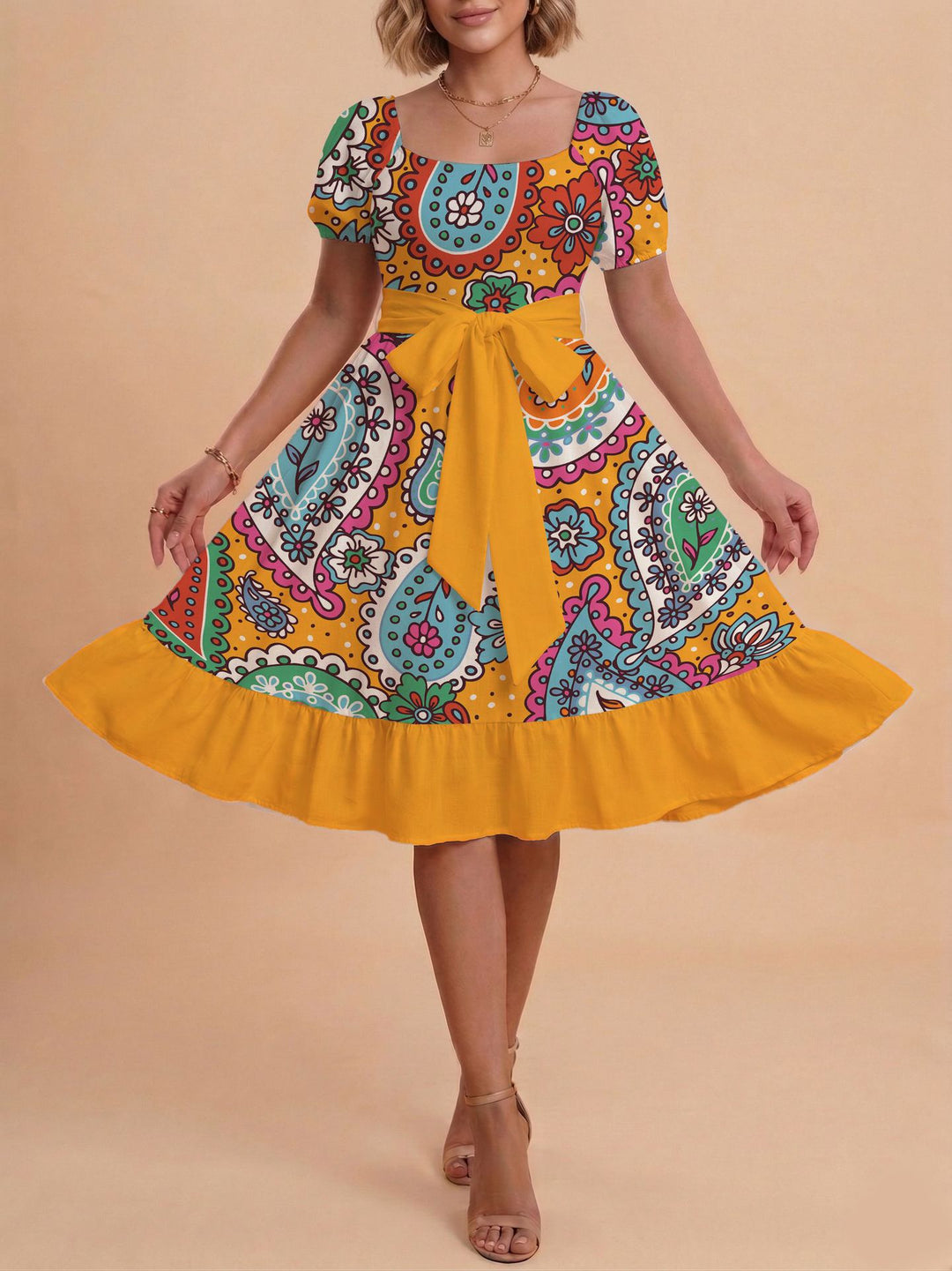 Damen Verspieltes Maxikleid mit Bärenmuster und taillierbarem Band EB