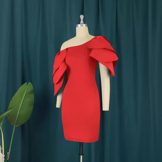 Damen Figurbetontes Kleid mit asymmetrischem Rüschen-Ausschnitt EB