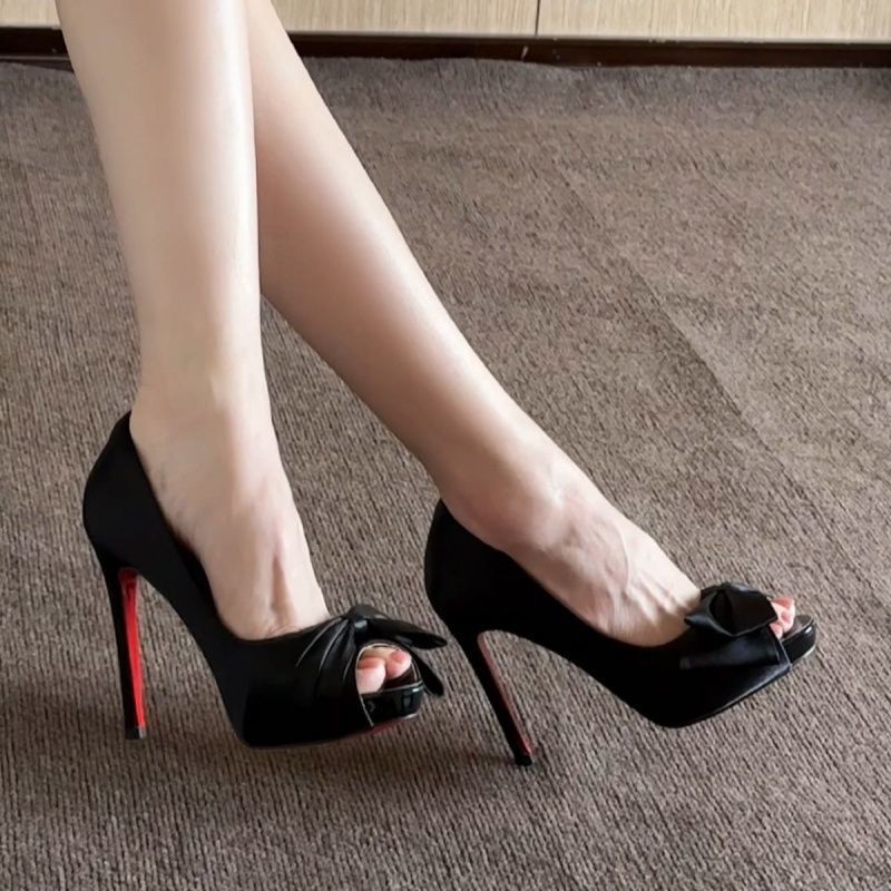 Damen High Heel Peep-Toe Pumps mit elegantem Schleifendetail EB