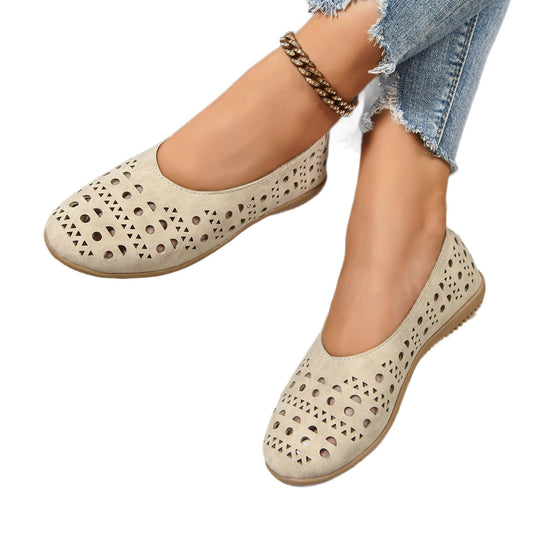 Damen Komfortable Ballerinas mit filigranem Schnitt EB