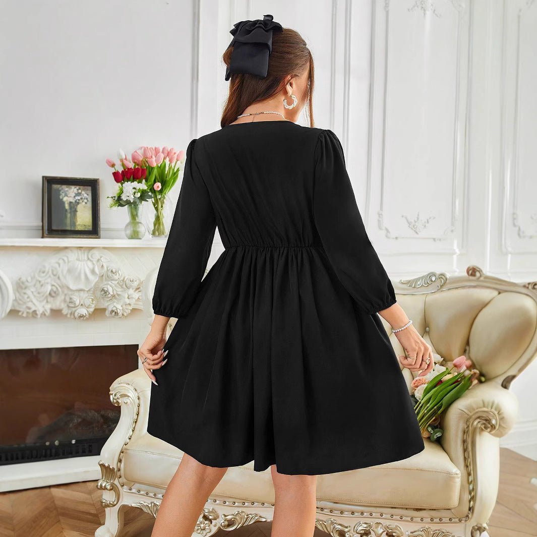 Damen Freizeitkleid mit eleganten Rüschendetails und tailliertem Schnitt EB