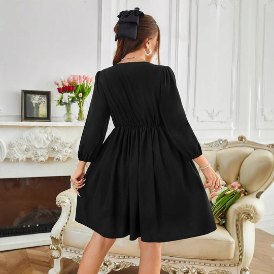 Damen Freizeitkleid mit eleganten Rüschendetails und tailliertem Schnitt EB