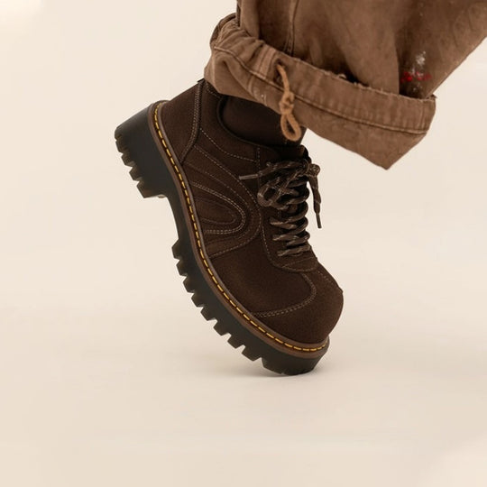 Damen Trendige Sneaker mit robustem Sohlenprofil und edlem Wildleder EB