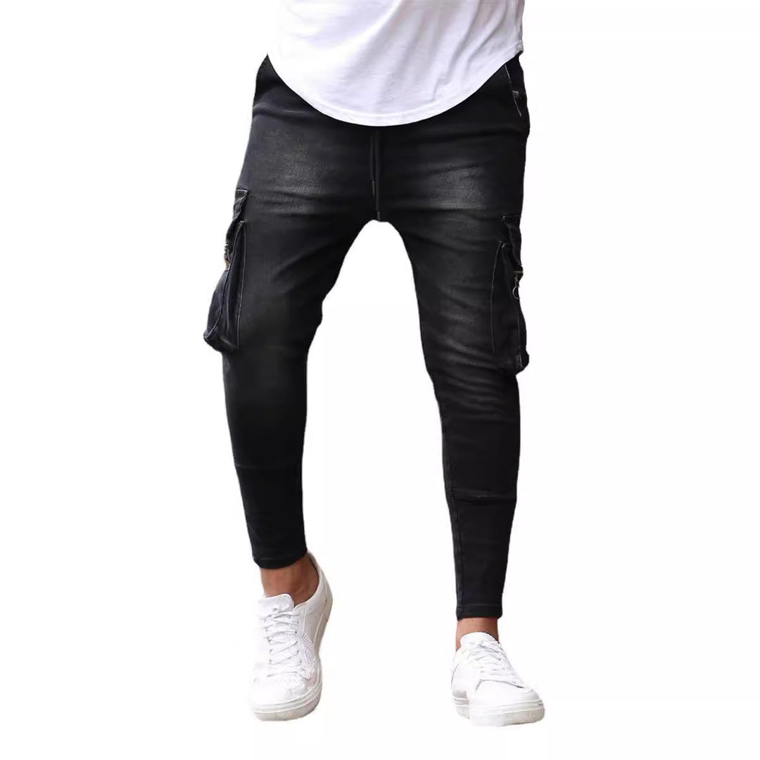 Herren Cargo-Jeans im modernen Slim-Fit Stil mit praktischen Seitentaschen und dekorativen Reißverschlüssen EB