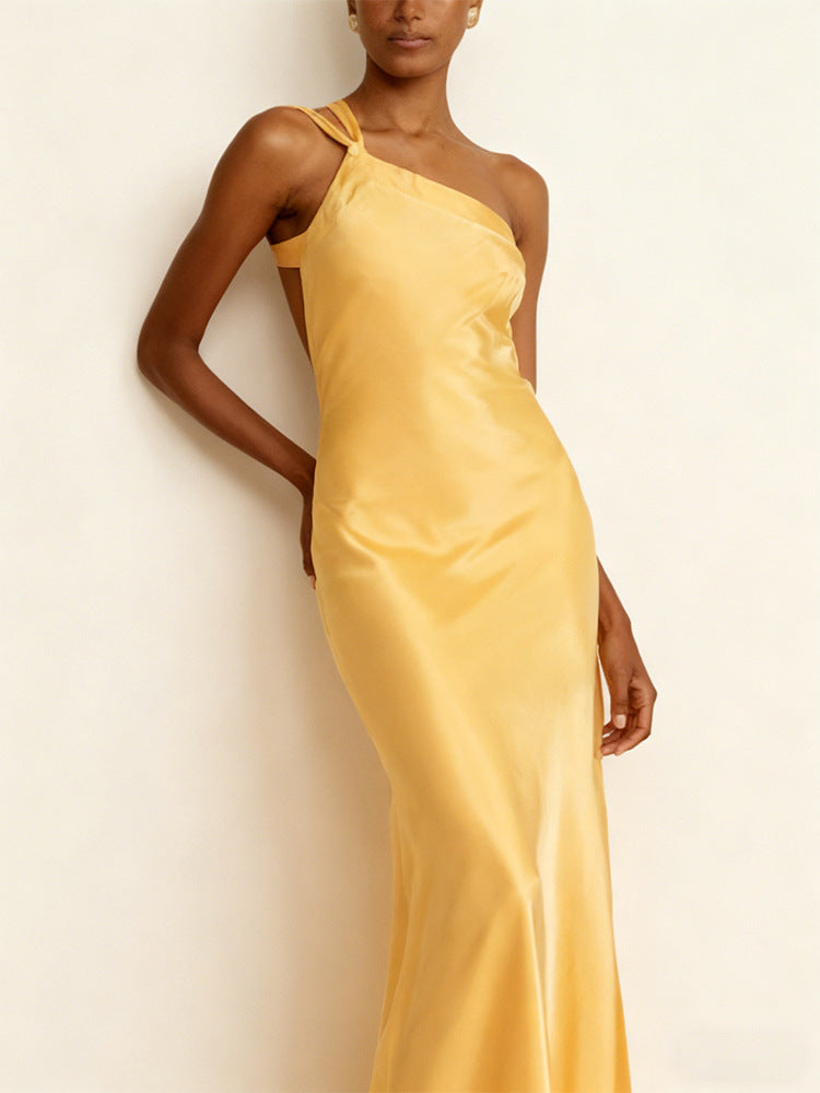 Damen elegantes Maxikleid mit asymmetrischem Halterdesign und schimmerndem Satin EB
