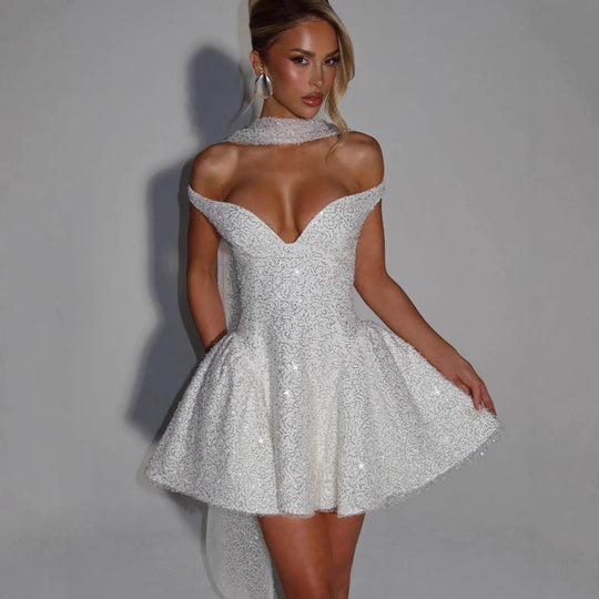 Damen Glamouröses Cocktailkleid mit schulterfreiem Design und funkelndem Paillettenbesatz EB