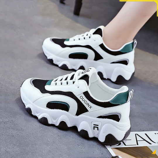 Damen Sportliche Sneakers mit futuristischem Design und hochdämpfender Sohle EB