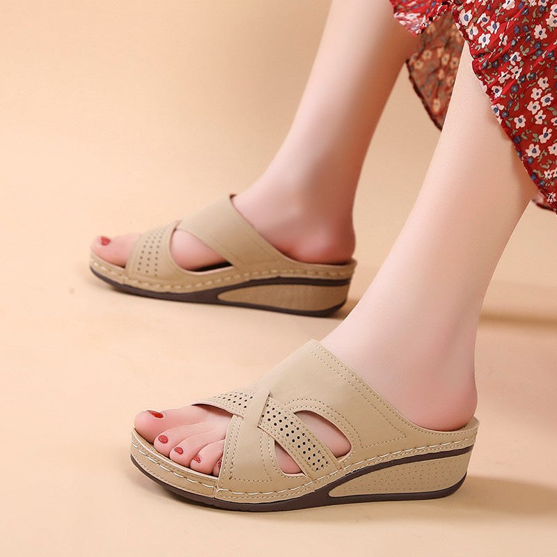 Damen Plateausandalen mit offener Zehenpartie und atmungsaktivem Design EB